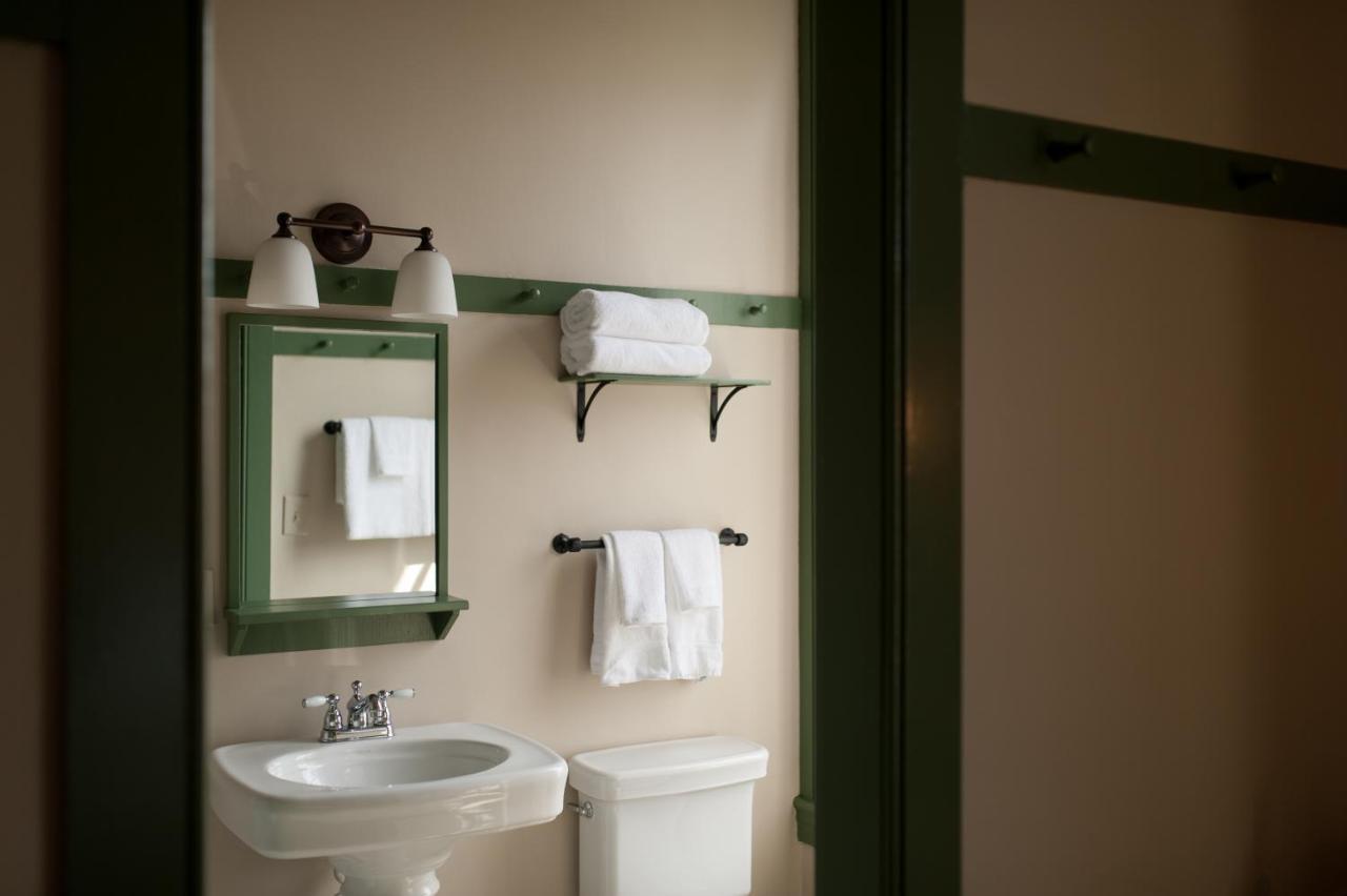 Shaker Village Of Pleasant Hill Harrodsburg Habitación foto