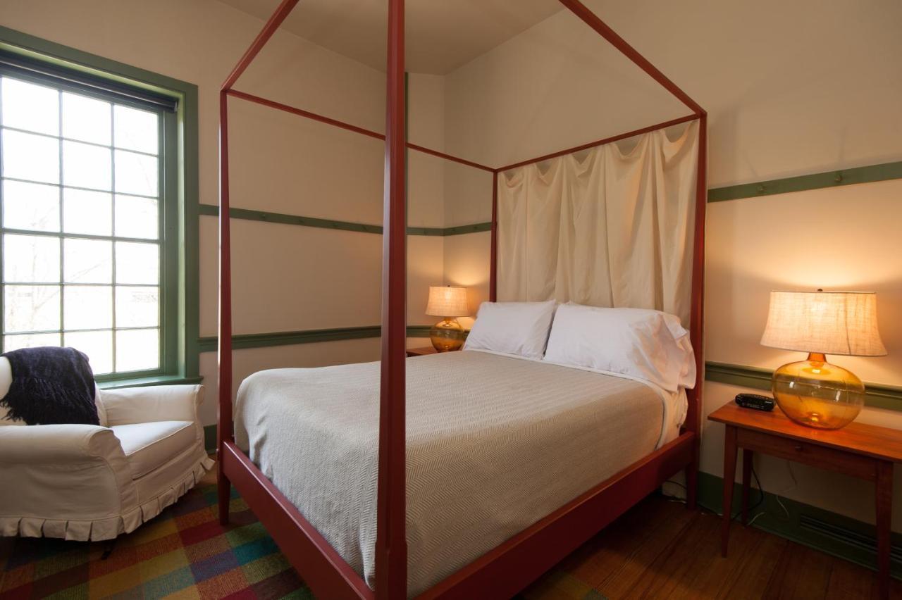 Shaker Village Of Pleasant Hill Harrodsburg Exterior foto