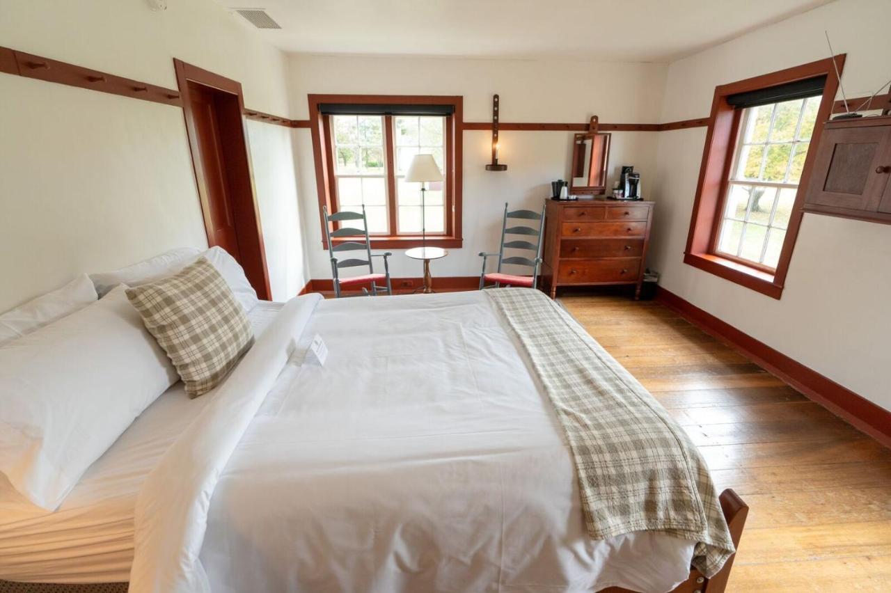 Shaker Village Of Pleasant Hill Harrodsburg Habitación foto