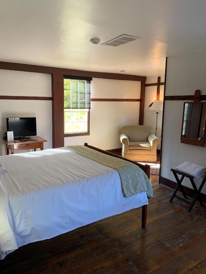 Shaker Village Of Pleasant Hill Harrodsburg Exterior foto